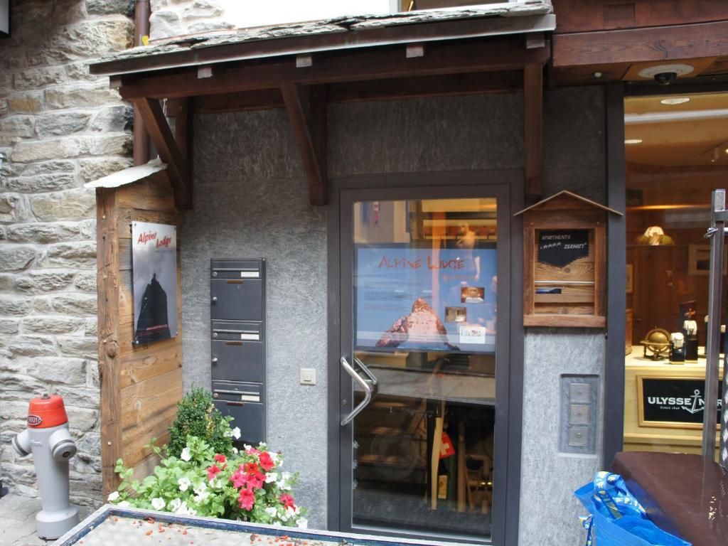Alpine Lodge Цермат Екстериор снимка